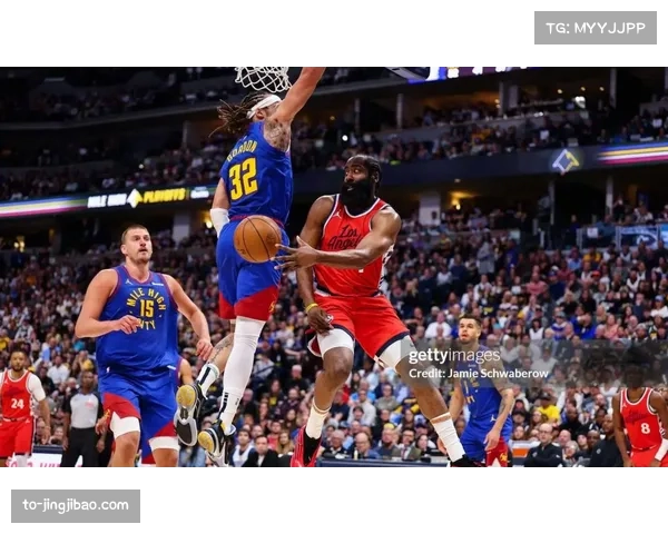 快船阵容豪华但近期遭遇连败 球队化学反应面临考验 快船阵容豪华但近期遭遇连败 球队化学反应面临考验